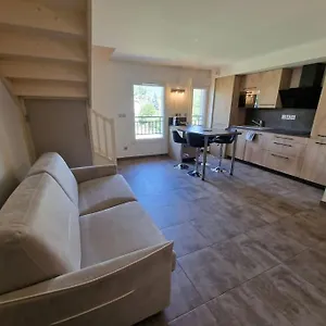 https://superbe-appartement-t2-dans-residence-neuve-avec-vue.fr-provencehotel.com